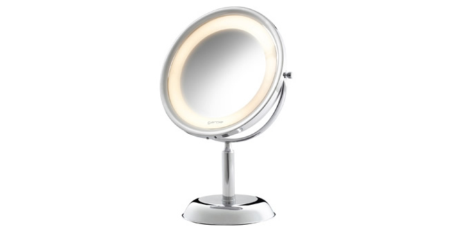 Espelho de bancada com iluminao, em lato cromado.